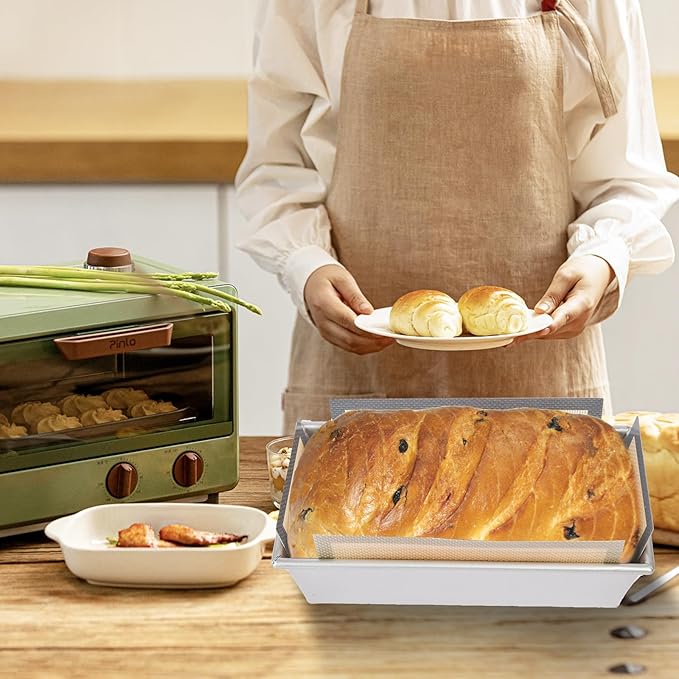 2 Pcs Thickened Silicone Bread loaf pan liners for baking bread 9x5,Silicone Baking Mat for 9x5 Inch Loaf Pan, Nonstick & Reusable, Easy to Clean, High-Temp Resistant (Black and Red)