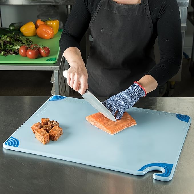 San Jamar Saf-T-Grip Plastic Cutting Board with Safety Hook, 18" x 24" x 0.5", Blue