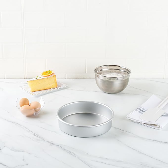 Restaurantware-Met Lux 8 x 2 Inch Straight-Sided Baking Tin, 1 Round Cake Pan - Oven-Ready, Freezable, Anodized Aluminum Round Baking Pan, Greaseproof, For Layer Birthday Cake