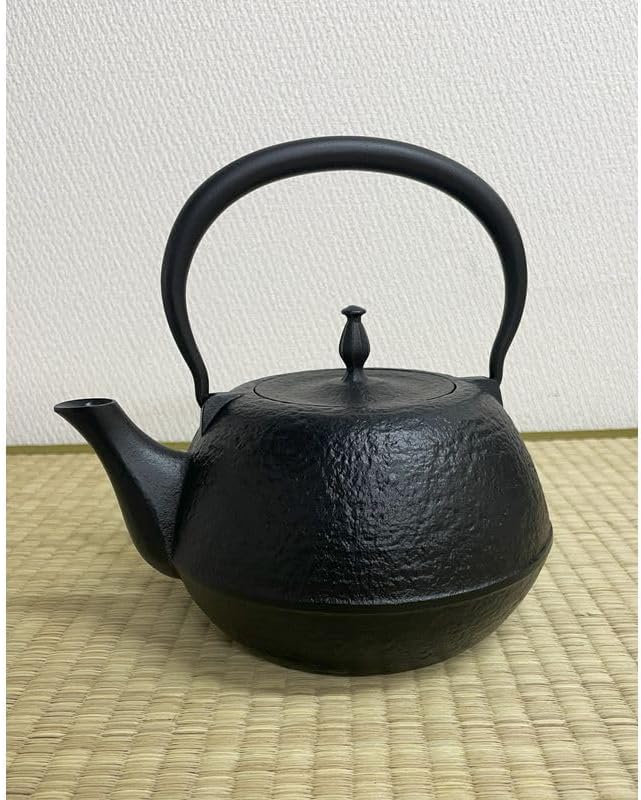 Japanese Cast Iron Water Kettle – 1.2L Nambu Tetsubin with Smooth Finish – Boil Water on Stove – Traditional Iron Kettle for Tea or Hot Water