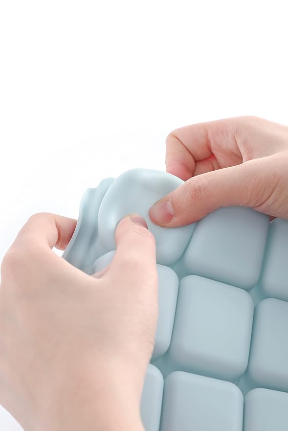 Baby Food Storage Silicone Cubes with Clip-On Lid Freezer Tray Baby Food Soups Purees Ice Safe Design Made in Korea(12cubes 1.5oz, Ocean Blue Set of 2)