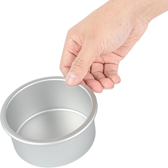 Restaurantware-Met Lux 4 x 2 Inch Straight-Sided Baking Tins, 12 Round Cake Pans - Oven-Ready, Freezable, Anodized Aluminum Round Baking Pans, Greaseproof, For Layer Birthday Cakes