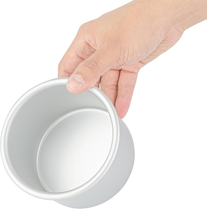 Restaurantware-Met Lux 4 x 3 Inch Straight-Sided Baking Tin, 1 Round Cake Pan - Oven-Ready, Freezable, Anodized Aluminum Round Baking Pan, Greaseproof, for Layer Birthday Cake