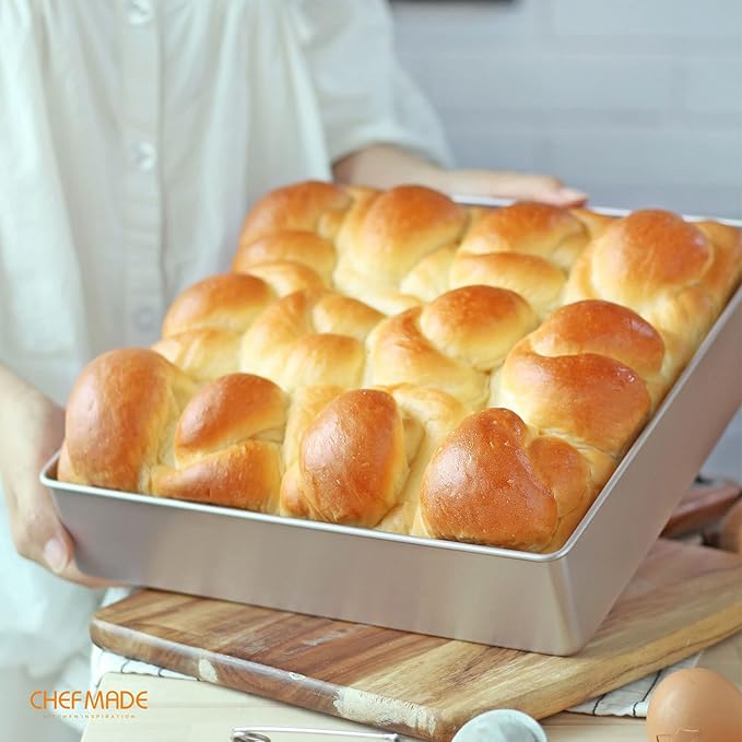 CHEFMADE Roasting Pan with Rack, 11-Inch Non-Stick Square Deep Dish Cake Pan with Wire Rack for Oven Baking, BBQ, Jelly Roll and Roasting 11.2" x 11.2" x 2.4" (Champagne Gold)