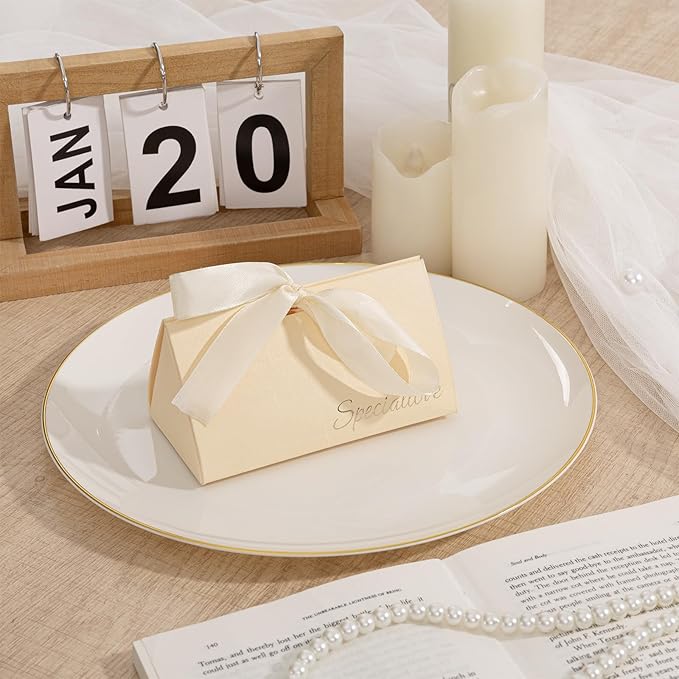 PULOTE 60 PCS Ivory Plastic Plates - Cream Plastic Disposable Include 30 Dinner and 30 Dessert Plates with Gold Rim - Ideal for Party & Wedding