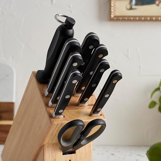 HENCKELS Classic Razor-Sharp 11-Piece Knife Block Set, Chef Knife, Bread Knife, Carving Fork and Knife, German Engineered Informed by 100+ Years of Mastery, Natural Block