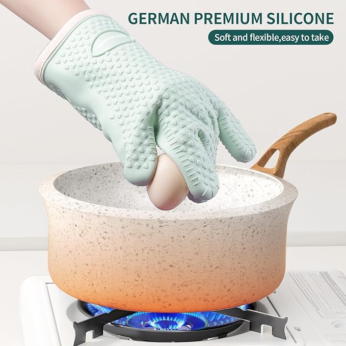 MAD SHARK Silicone Oven Mitts Heat Resistant 450 Degrees,Waterproof & Non-Slip Oven Gloves with Fingers,Cotton Lined Silicone Oven Gloves Kitchen Mitts for Baking Cooking Barbecue,Women (Green)