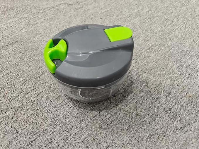 Manual Food Processor Vegetable Chopper, Compact Hand Pull Cord Garlic Crusher Onion Dicer for Herbs, Carrots, Pears 500ml£¨green£©