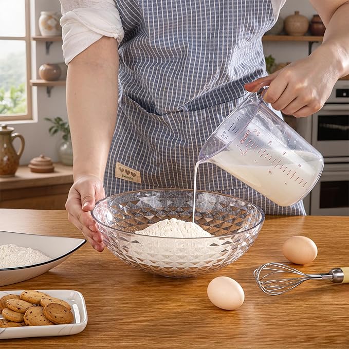 DaYammi Measuring Cups 1-Piece, Unbreakable Food-Grade Plastic Measuring Cup for Dishwasher, 16-Cup Liquid Measuring Cups for Prepping, Baking, Cooking, Readable Markings, 4-Quart/4L, Clear