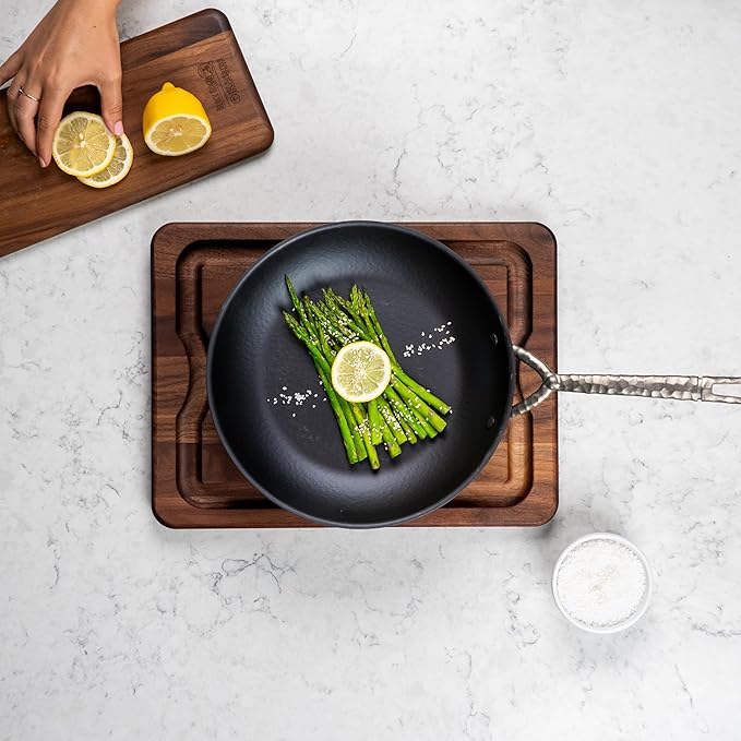 Alva 11” Carbon Steel Frying Pan – Naturally Nonstick, Made without PTFE, PFOA, & PFAS, Oven & Induction Safe, Chef-Grade Heat Control, Built to Last a Lifetime