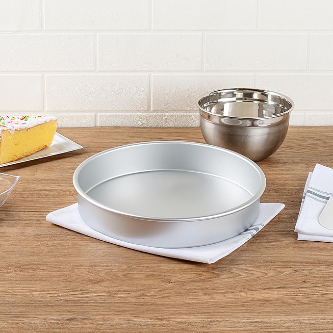 Restaurantware-Met Lux 11 x 2 Inch Straight-Sided Baking Tin, 1 Round Cake Pan - Oven-Ready, Freezable, Anodized Aluminum Round Baking Pan, Greaseproof, For Layer Birthday Cake