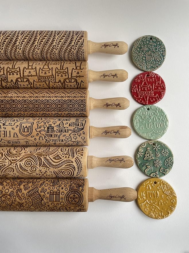 DINOSAURS EMBOSSING ROLLING PIN ENGRAVED with DINOSAURS for EMBOSSED COOKIES JURASSIC ANIMALS TYRANNOSAURUS REX