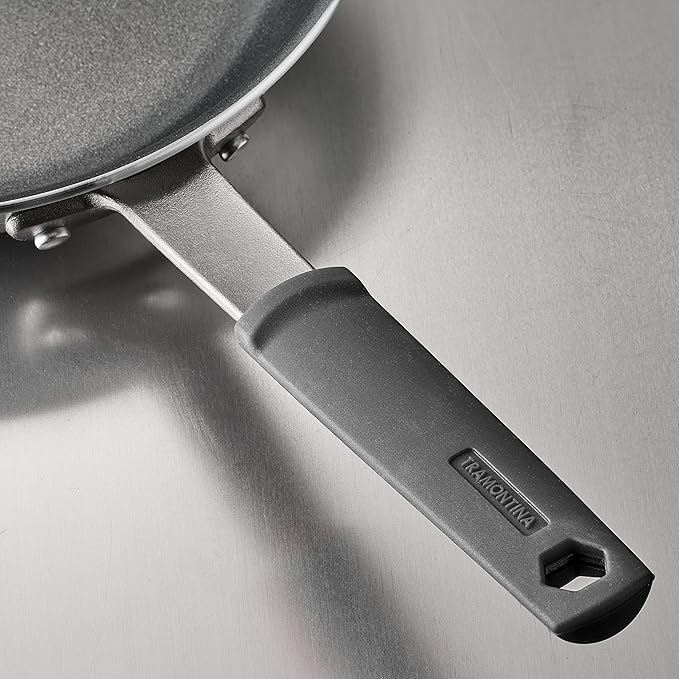 Tramontina Professional Fusion 12-Inch Non Stick Large Frying Pan, Heavy-Gauge Aluminum Skillet with Reinforced Nonstick Coating, Dishwasher and Oven Safe